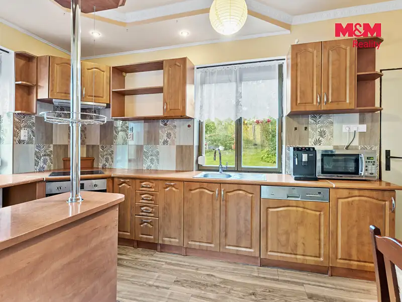 Prodej rodinného domu 140 m², pozemek 427 m², Frýdlant – náhled fotky 2