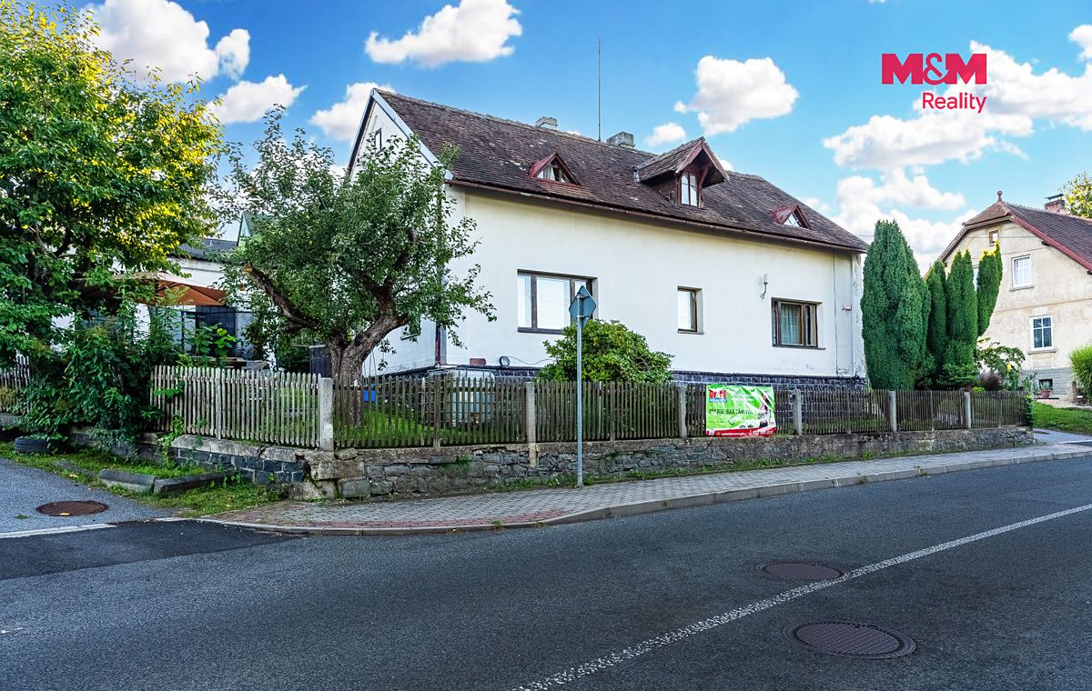 Prodej rodinného domu 140 m², pozemek 427 m² – fotografie 4