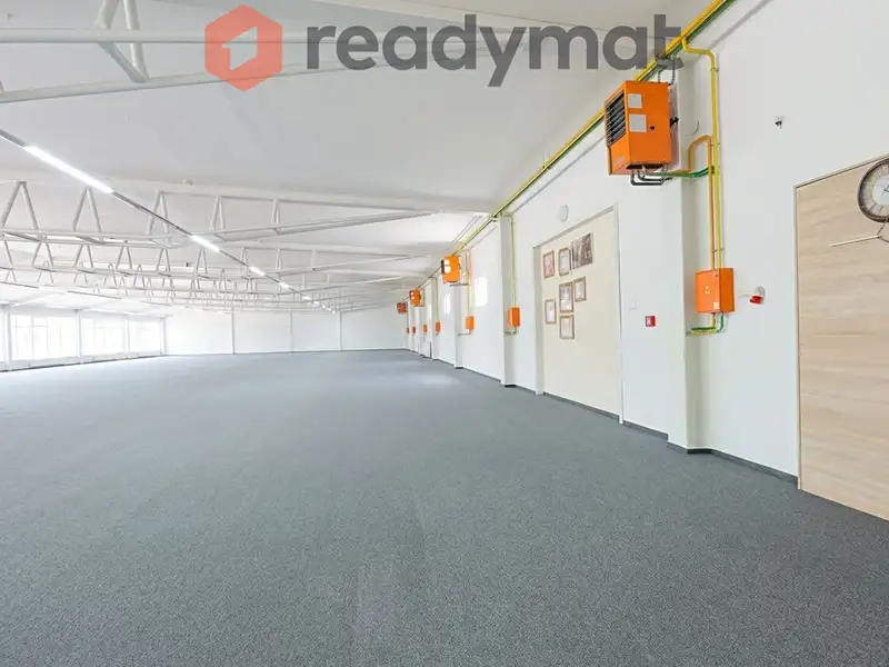 Pronájem obchodního prostoru 1500 m², Bzenec – náhled fotky 2