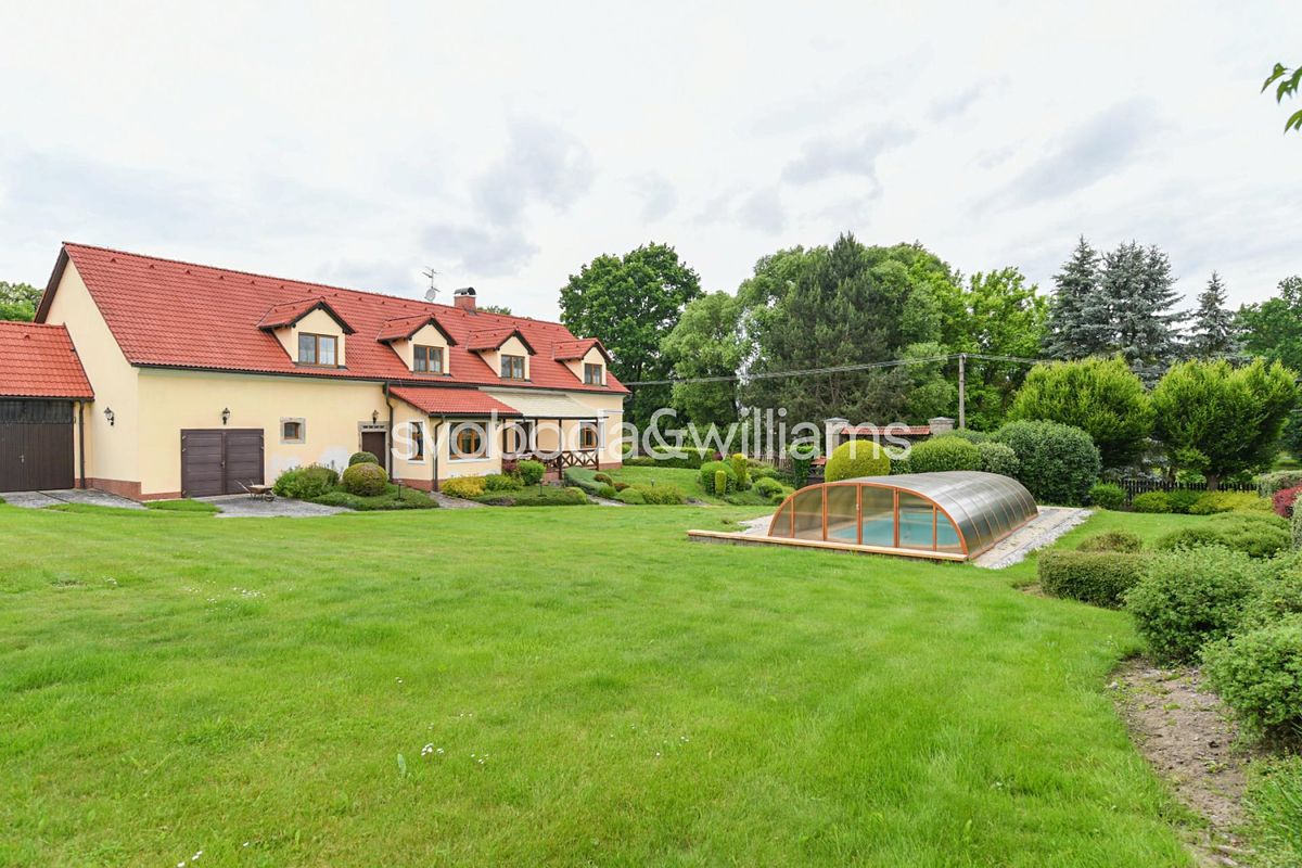 Prodej rodinného domu 361 m², pozemek 7165 m² – fotografie 2