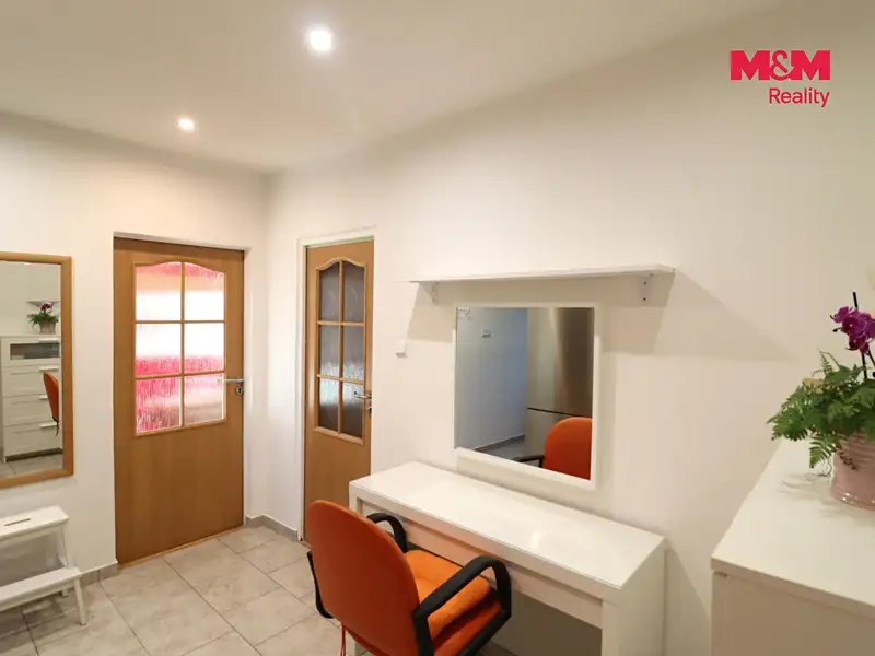 Prodej bytu 2+1 60 m², Postoloprty – náhled fotky 3