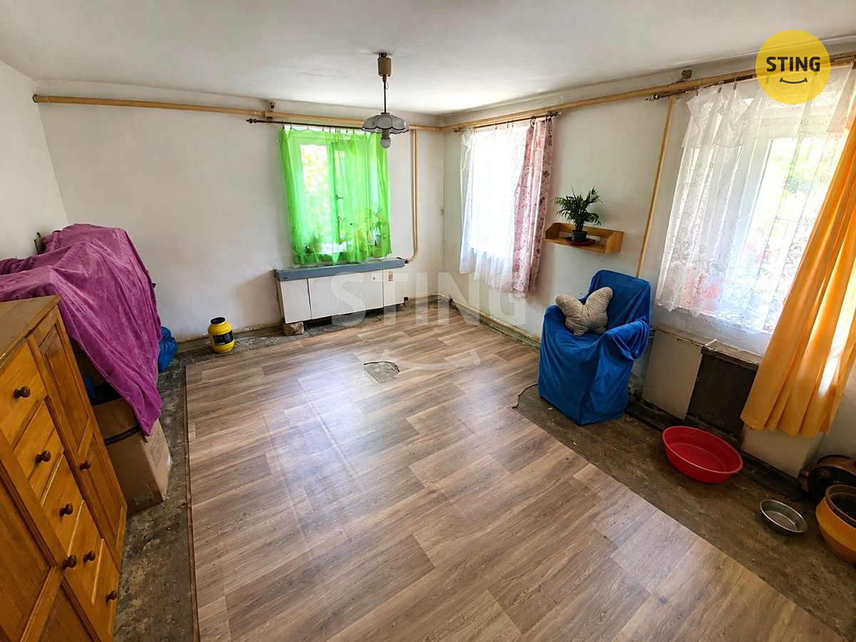 Prodej rodinného domu 140 m², pozemek 1761 m² – fotografie 5
