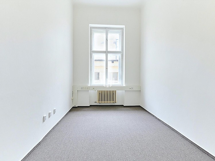 Комерційне приміщення в оренду, 180 м² (3 з 10)