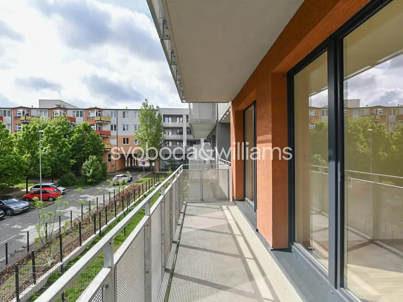 Prodej bytu 2+kk 54 m², Praha – náhled fotky 1