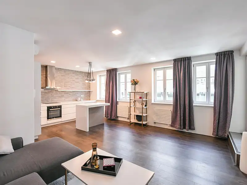 Prodej bytu 2+kk 61 m², Praha – náhled fotky 1