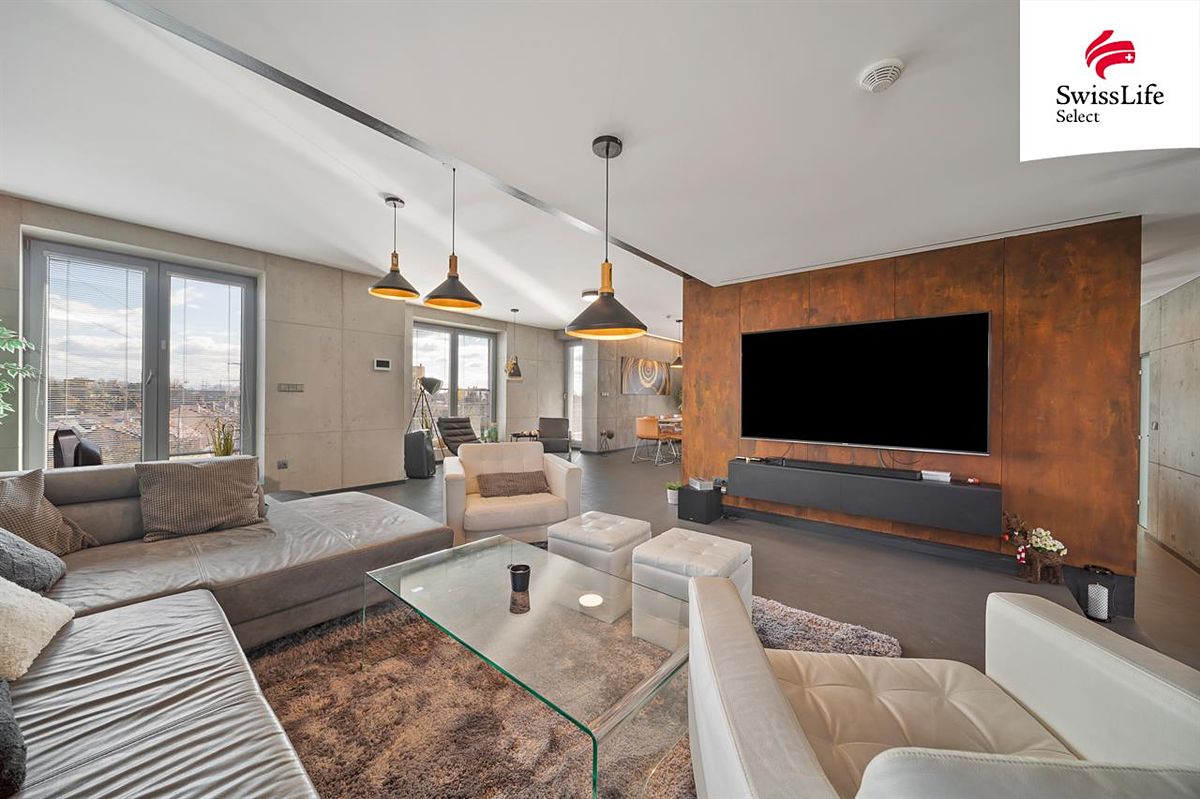 Prodej vily 379 m², pozemek 1897 m² – fotografie 3