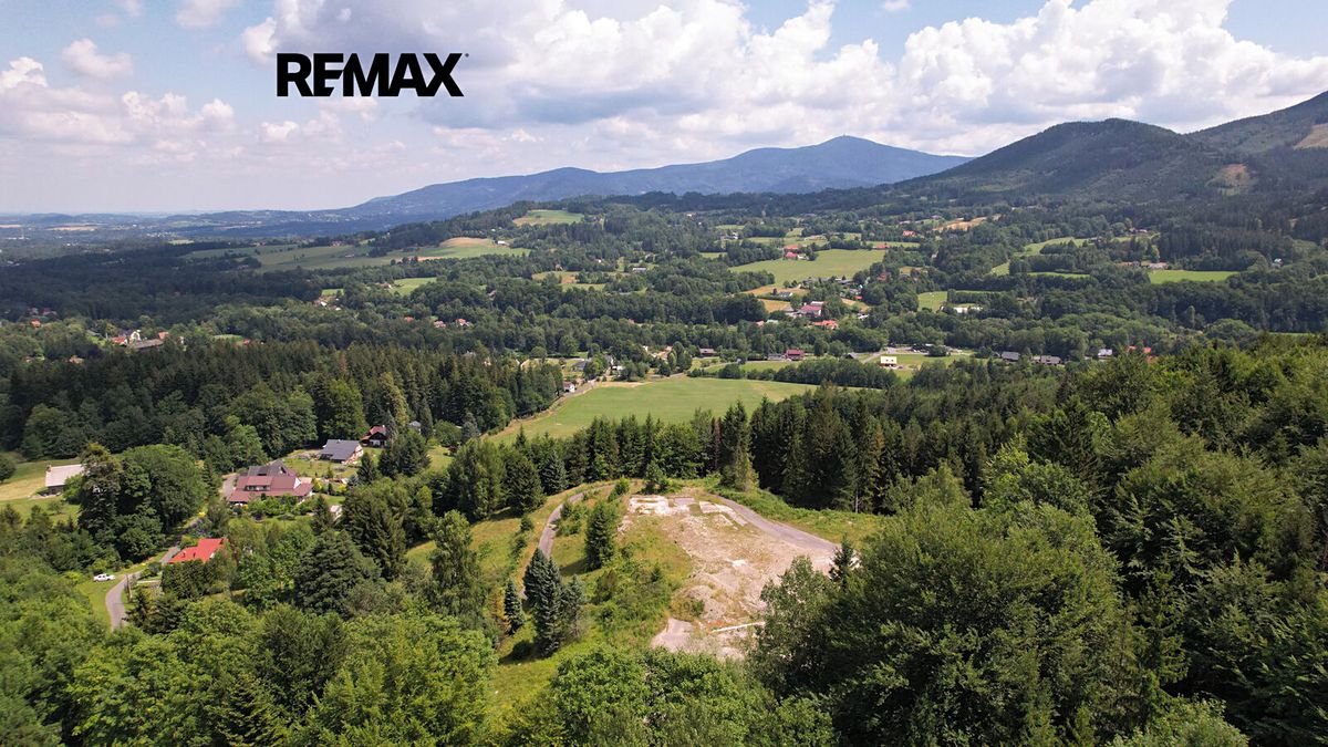 Prodej komerčního pozemku 19982 m²