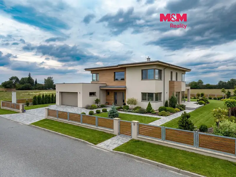 Prodej stavebního pozemku 1003 m², Poděbrady – náhled fotky 1