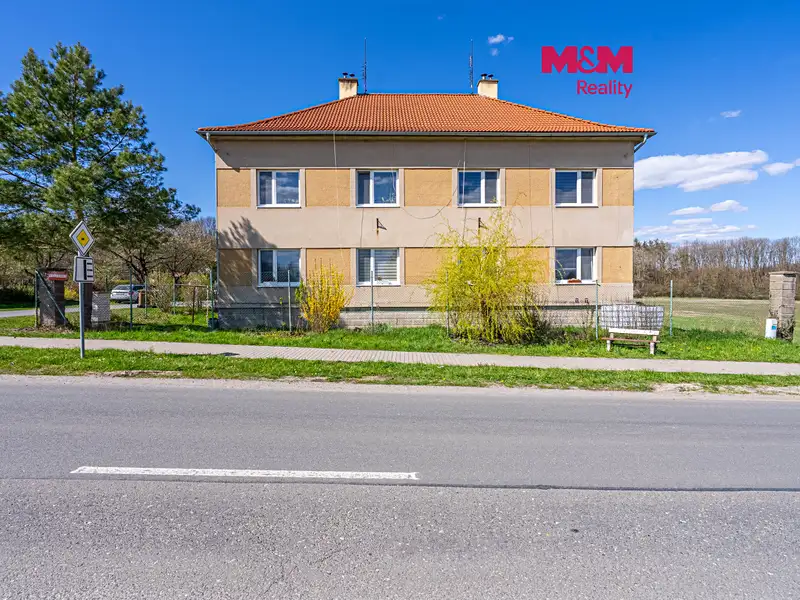 Prodej činžovního domu 280 m², Dymokury – náhled fotky 1