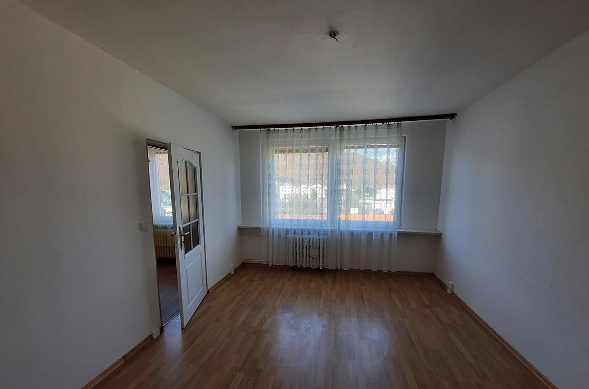 Pronájem bytu 2+1 60 m² – fotografie 4