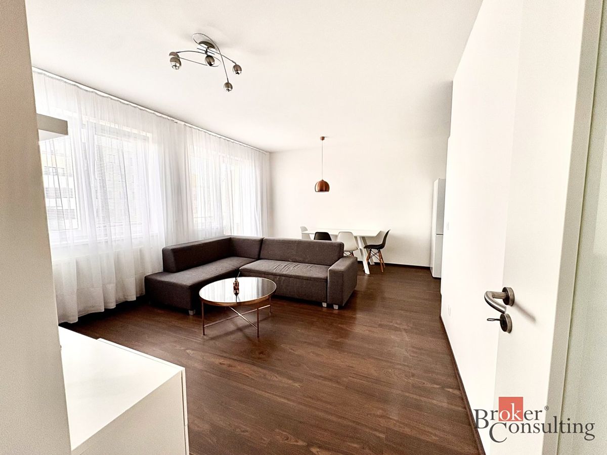 Pronájem bytu 2+kk 48 m²