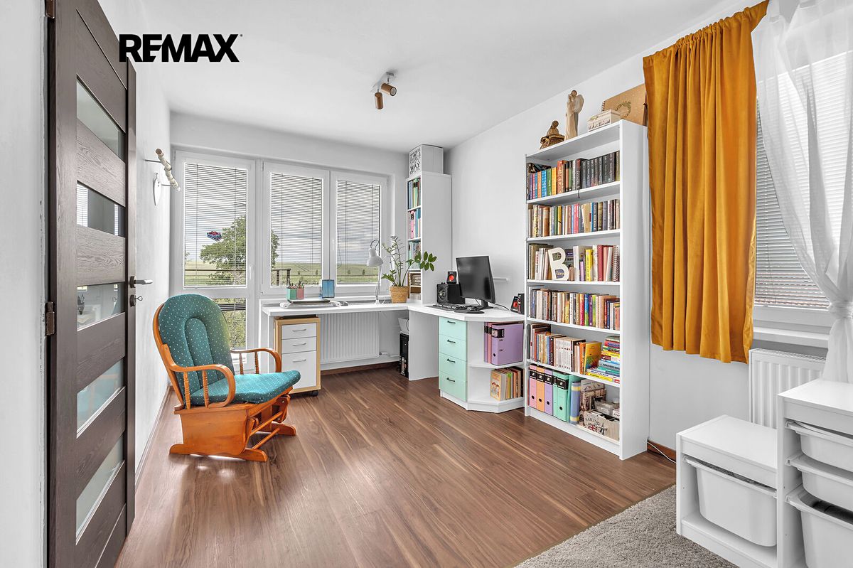 Prodej rodinného domu 130 m², pozemek 711 m² – fotografie 2