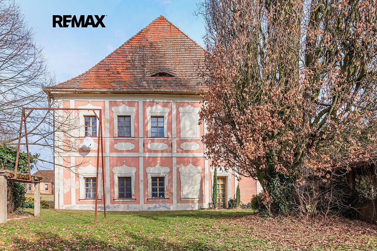 Prodej památky 700 m², pozemek 16551 m² – fotografie 4