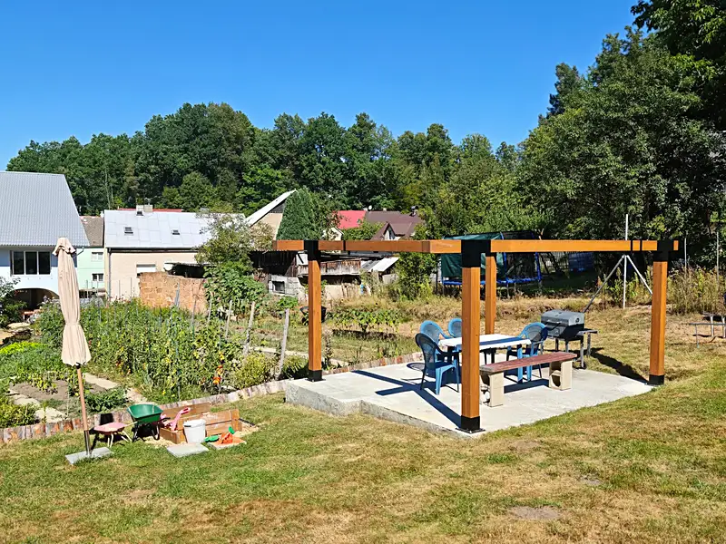Prodej rodinného domu 570 m², pozemek 1975 m², Stráž pod Ralskem – náhled fotky 2