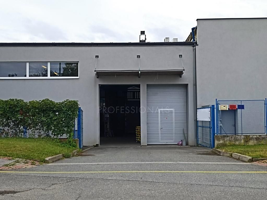 Pronájem skladového prostoru 1035 m² – fotografie 4
