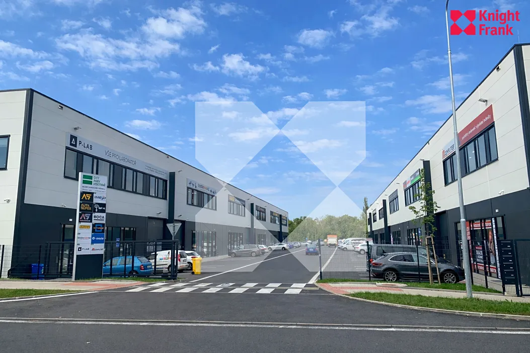 Pronájem skladového prostoru 634 m²
