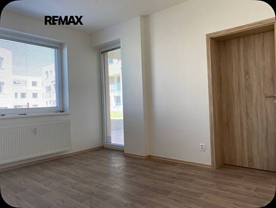 Pronájem bytu 2+kk 47 m² – fotografie 2