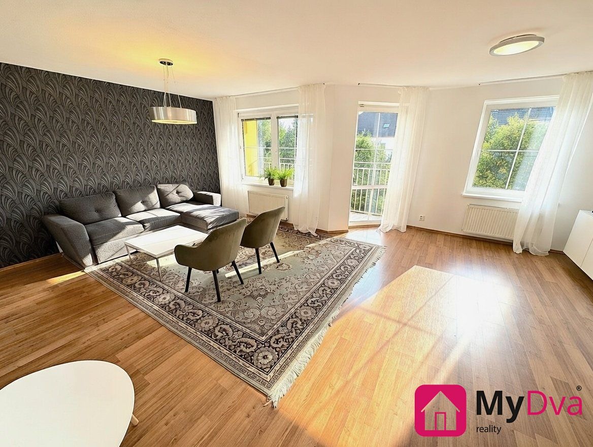 Prodej rodinného domu 195 m², pozemek 124 m² – fotografie 4