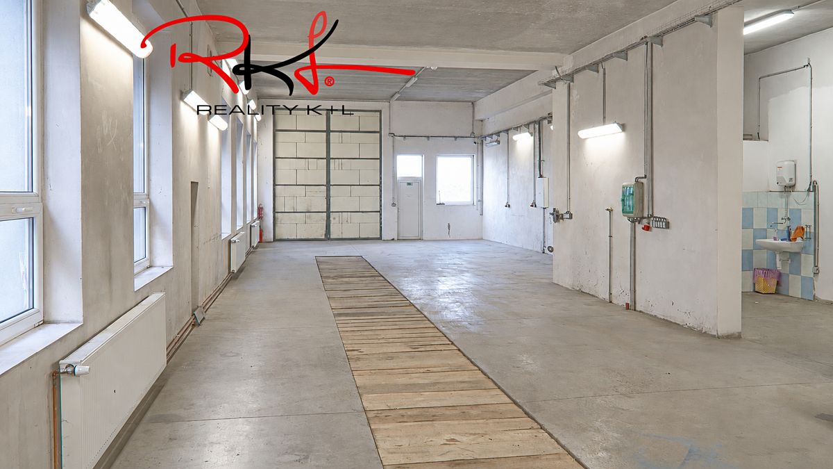 Pronájem komerční nemovitosti 198 m² – fotografie 2