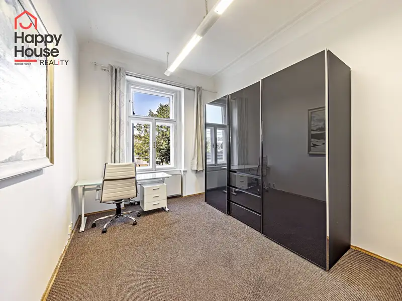 Pronájem bytu 3+1 103 m², Praha – náhled fotky 3
