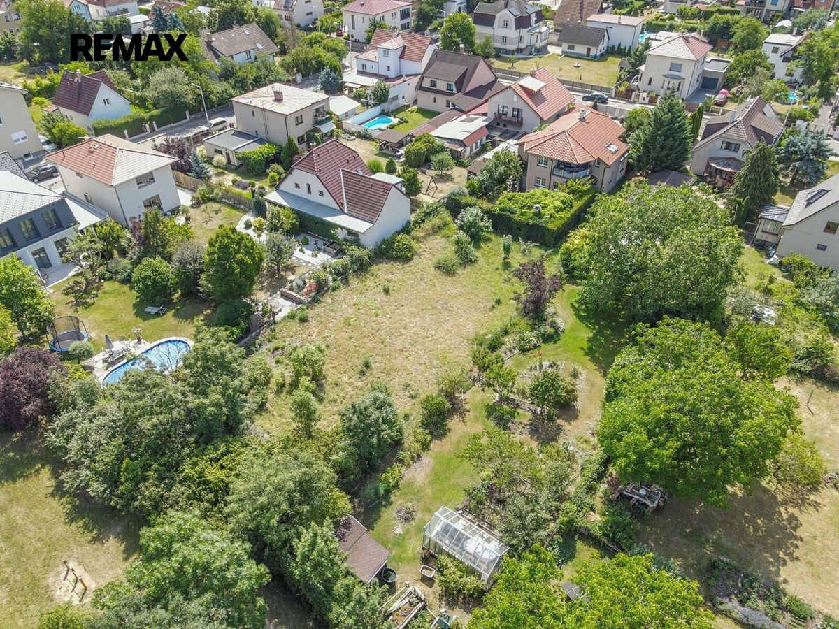Prodej stavebního pozemku 1028 m² – fotografie 4