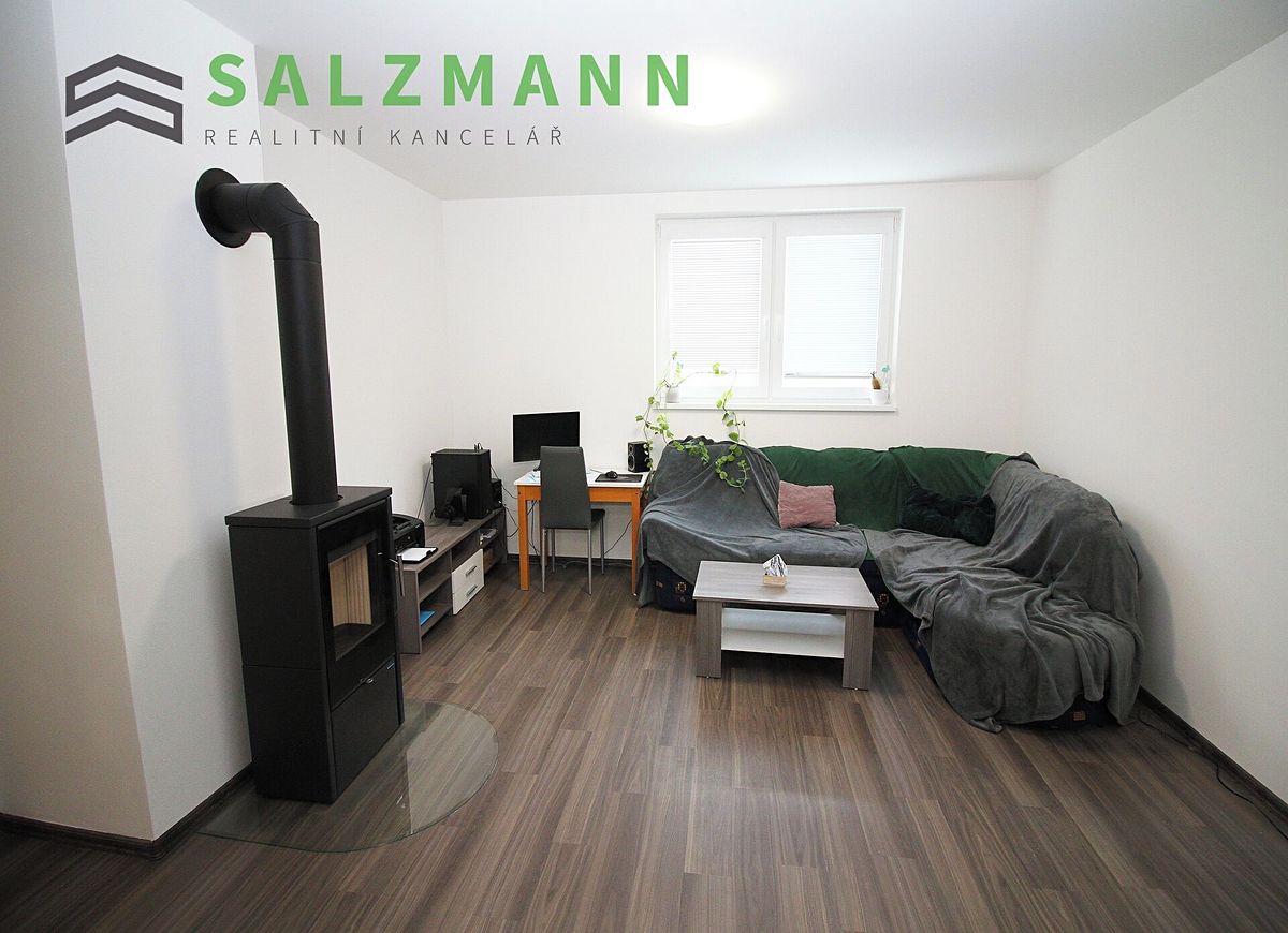 Pronájem bytu 4+kk 82 m² – fotografie 4