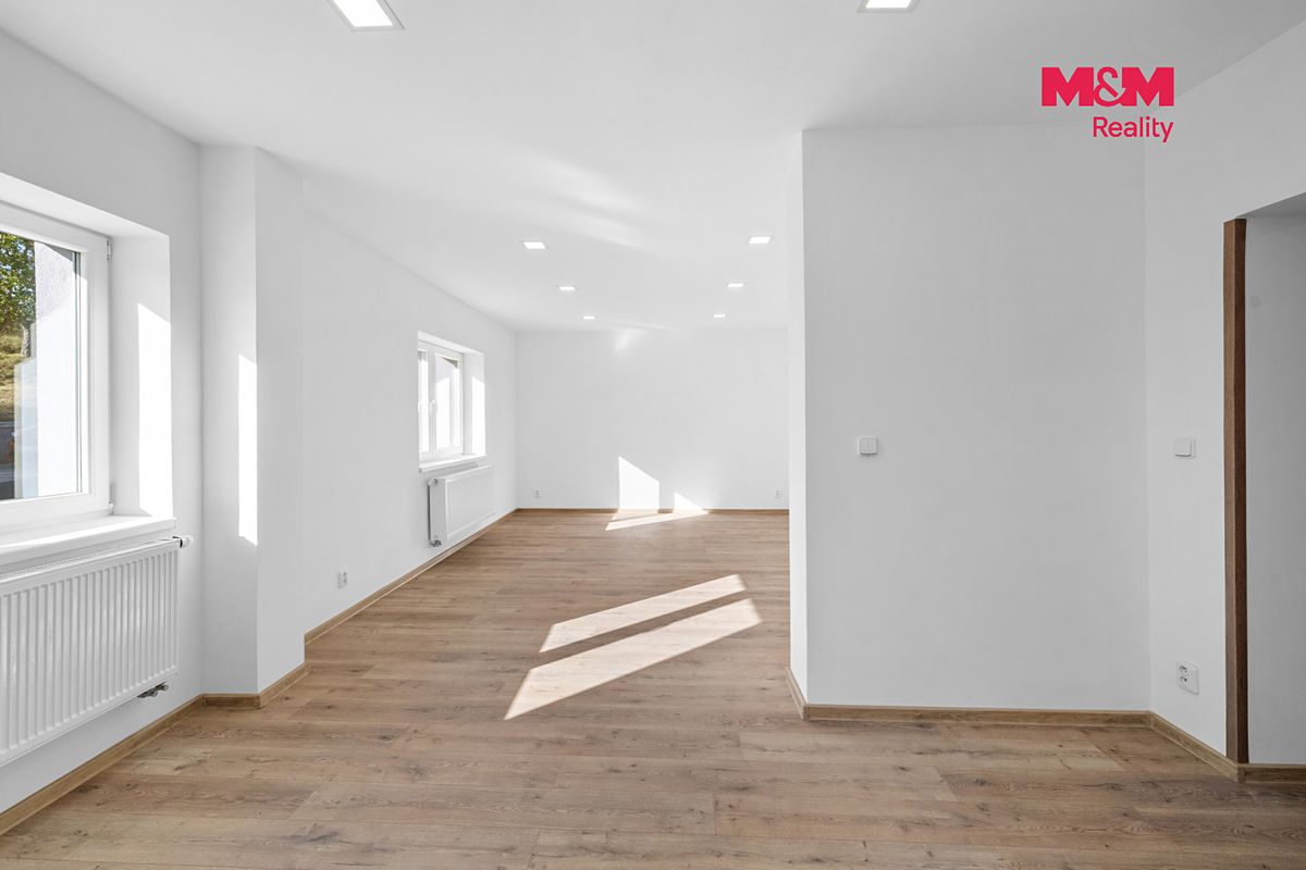 Prodej rodinného domu 80 m², pozemek 496 m² – fotografie 2
