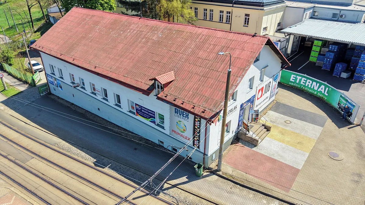 Prodej skladového prostoru 800 m²