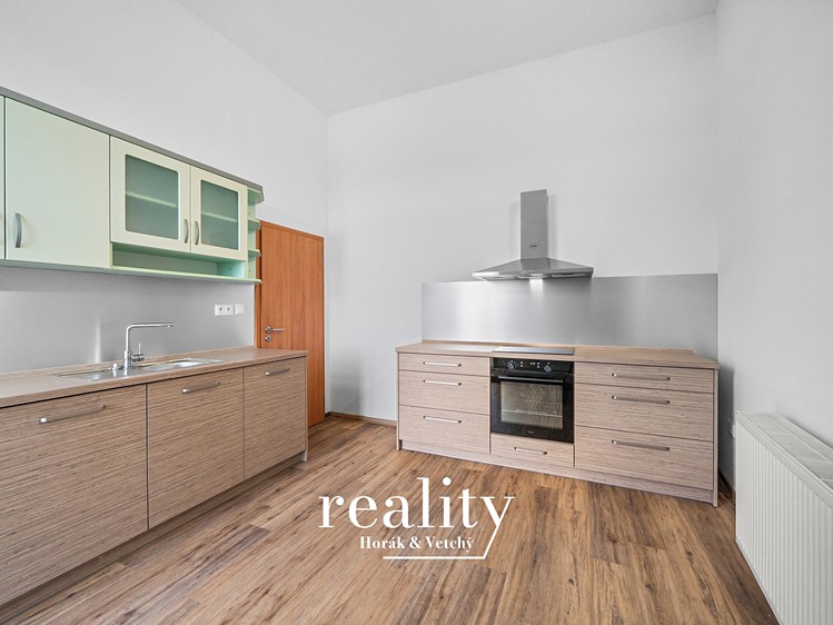 Квартира 2+1 в оренду, 76 м² (6 з 17)