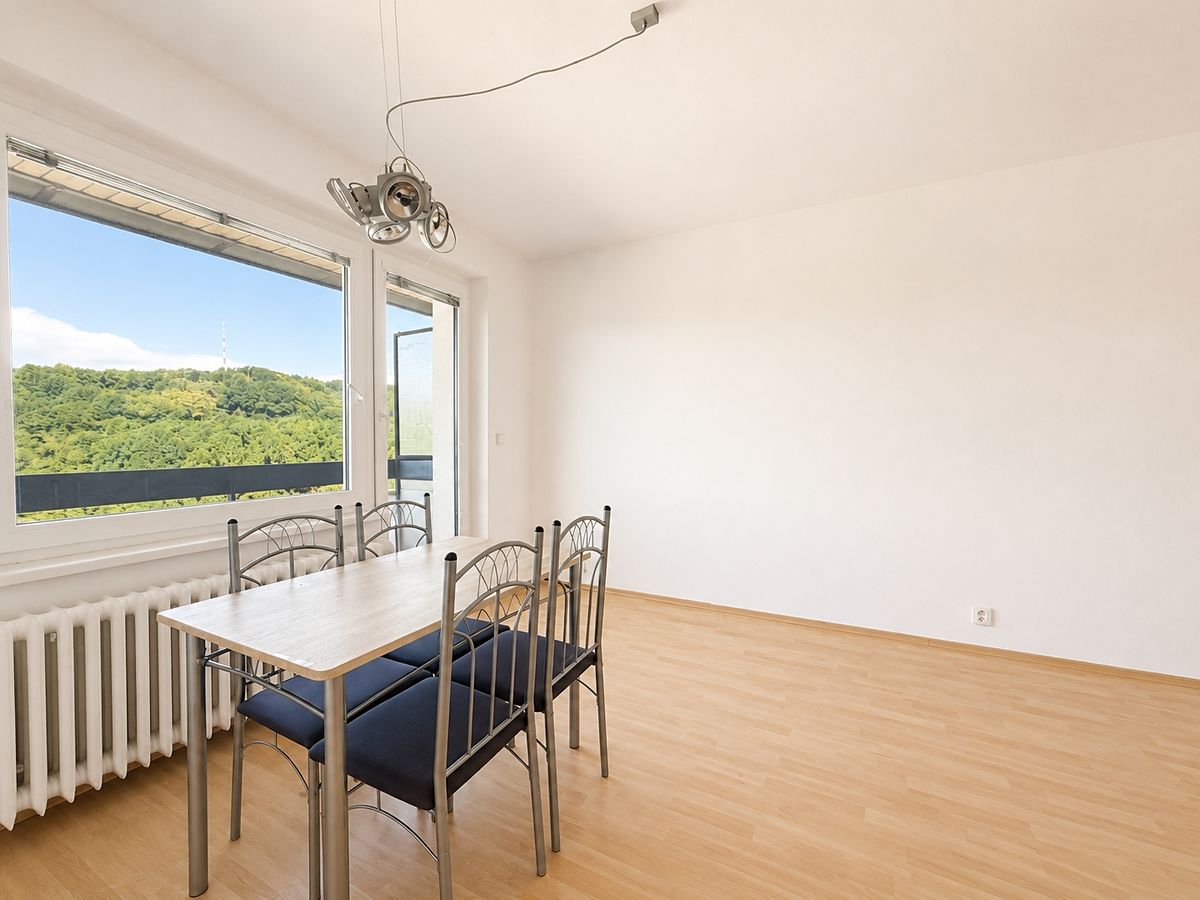 Pronájem bytu 2+1 58 m² – fotografie 4