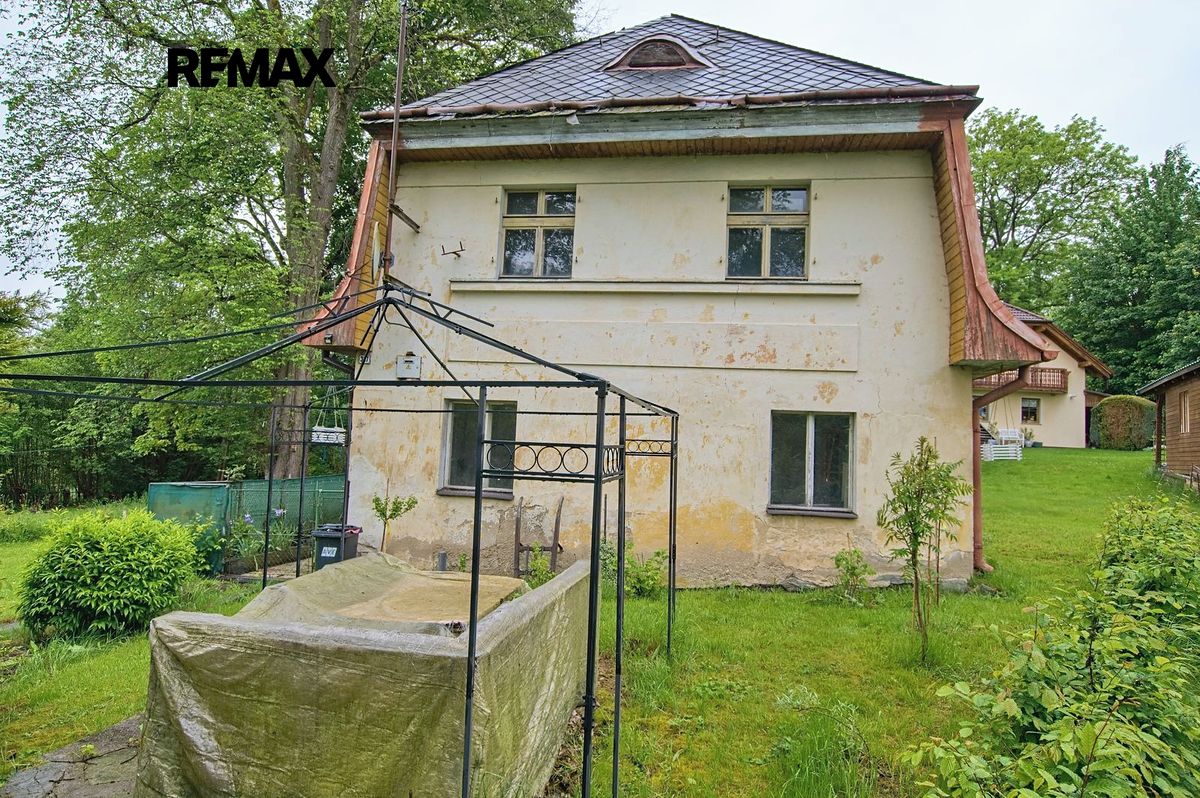 Prodej rodinného domu 157 m², pozemek 219 m² – fotografie 2