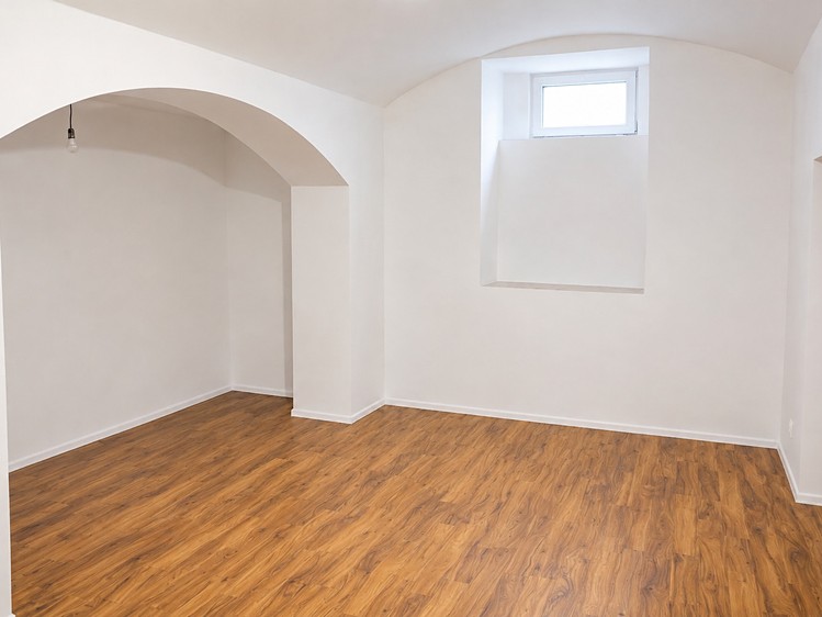 Комерційне приміщення в оренду, 110 м² (2 з 14)