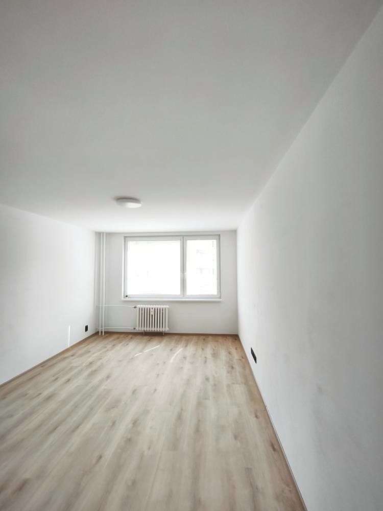 Pronájem bytu 2+kk 39 m² – fotografie 4