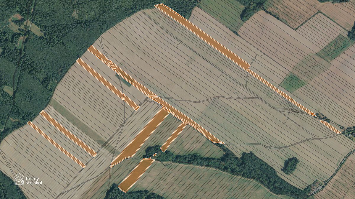 Prodej pole 102558 m² – fotografie 2