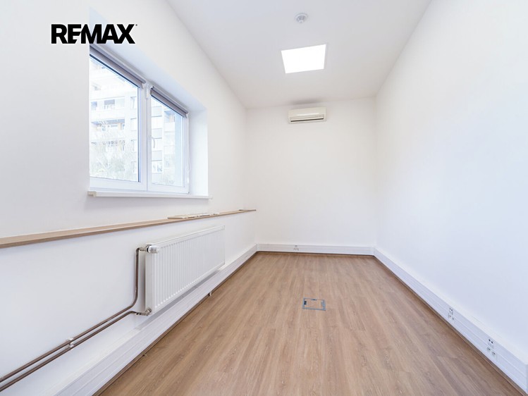 Комерційне приміщення в оренду, 661 м² (24 з 36)