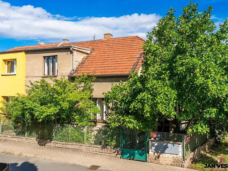 Prodej rodinného domu 149 m², pozemek 390 m², Praha – náhled fotky 1