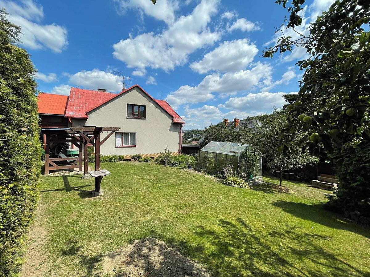 Prodej vícegeneračního domu 234 m², pozemek 574 m² – fotografie 5