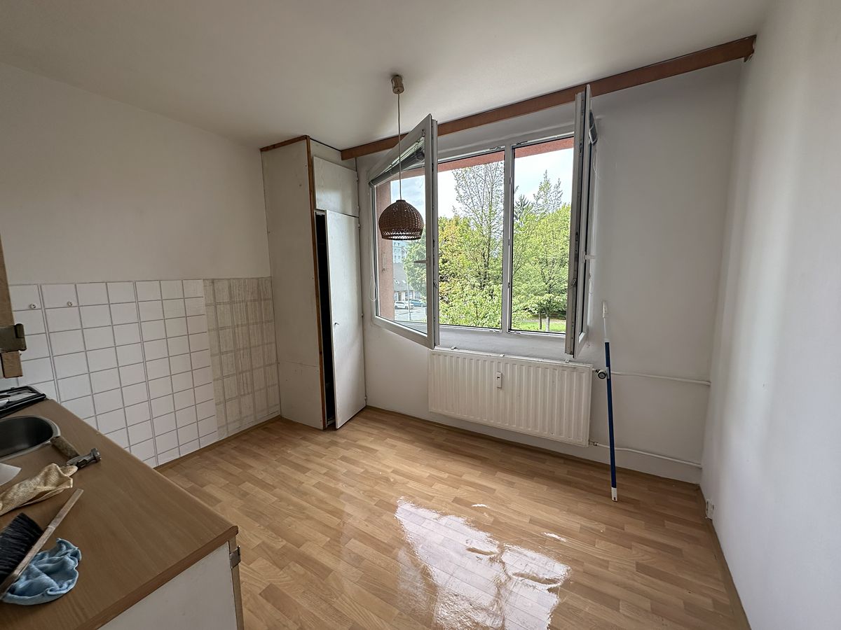 Pronájem bytu 3+1 61 m² – fotografie 2