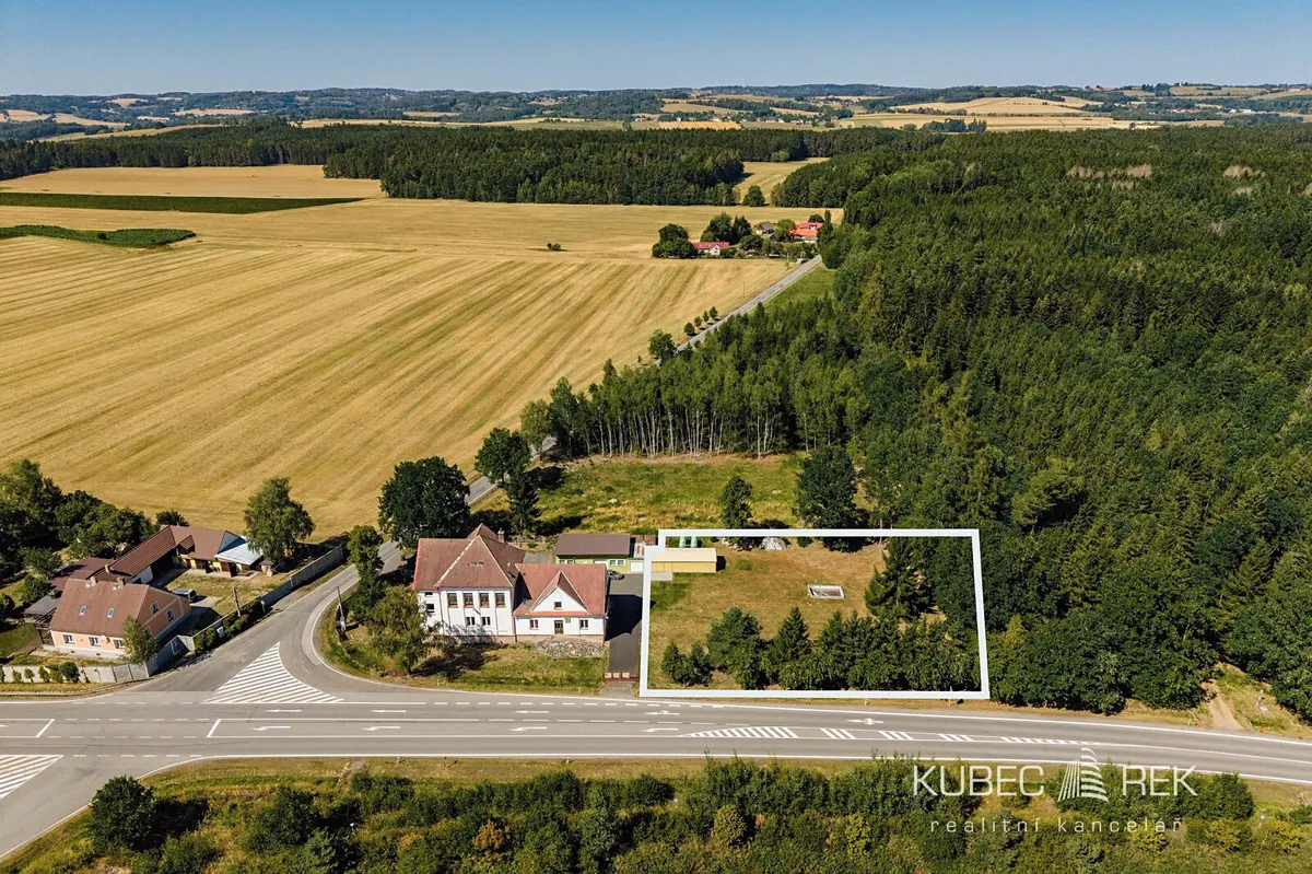 Prodej stavebního pozemku 2310 m²