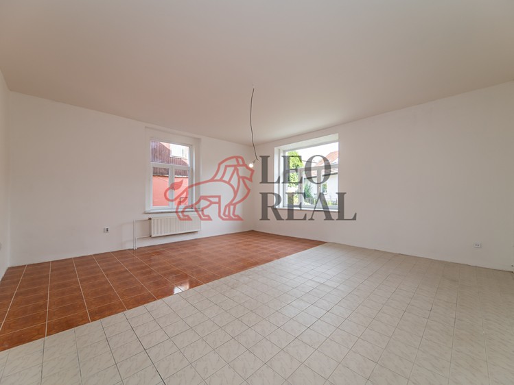 Будинок на продаж, 321 м² (10 з 28)