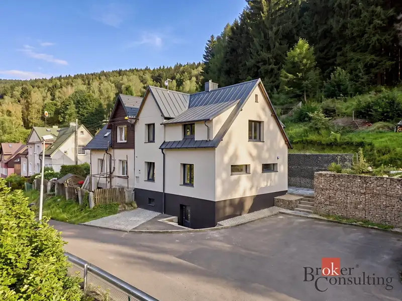 Prodej rodinného domu 112 m², pozemek 306 m², Kraslice – náhled fotky 1