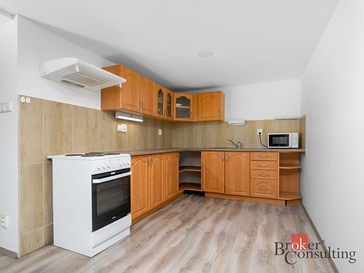 Prodej komerčního prostoru, 365 m² (21 z 33)