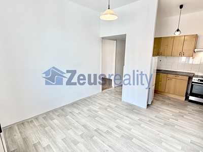 Pronájem bytu 2+kk 42 m²