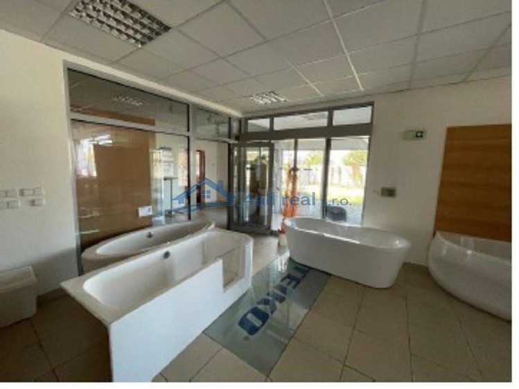 Prodej komerčního prostoru, 880 m² (18 z 29)