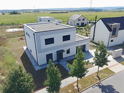 Prodej rodinného domu 221 m², pozemek 815 m²