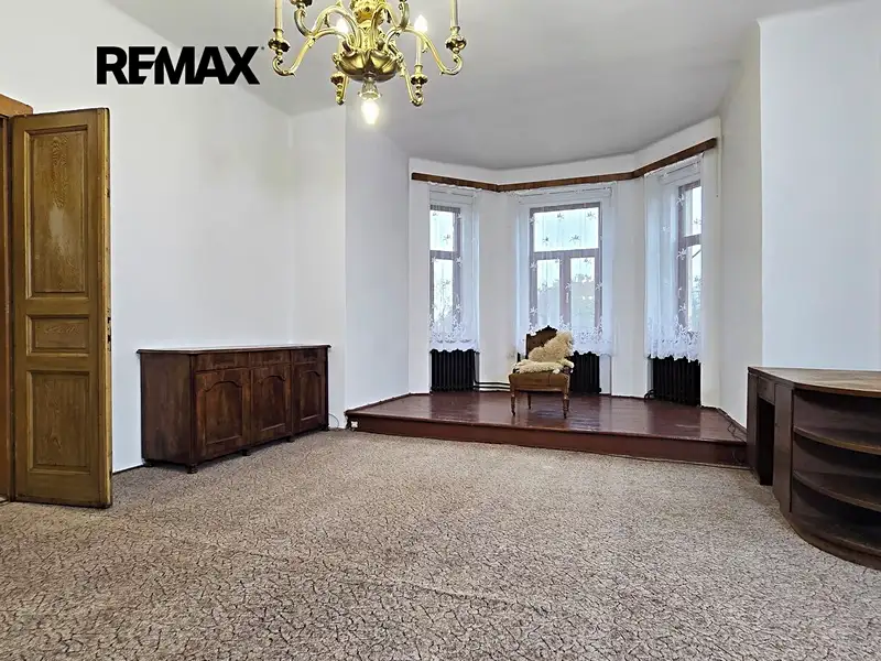 Prodej vily 960 m², pozemek 4964 m², Liběchov – náhled fotky 3