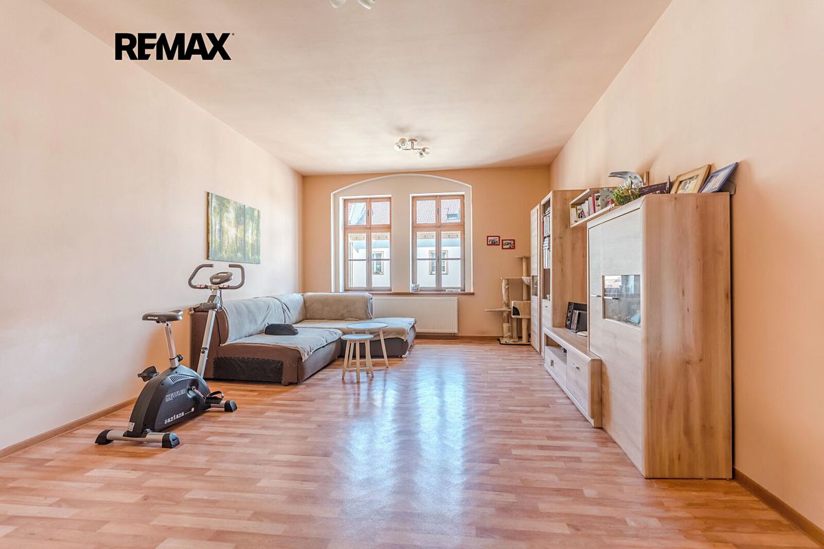 Prodej rodinného domu 642 m², pozemek 480 m² – fotografie 5