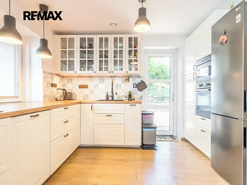 Prodej rodinného domu 144 m², pozemek 916 m², Vejprty – náhled fotky 3