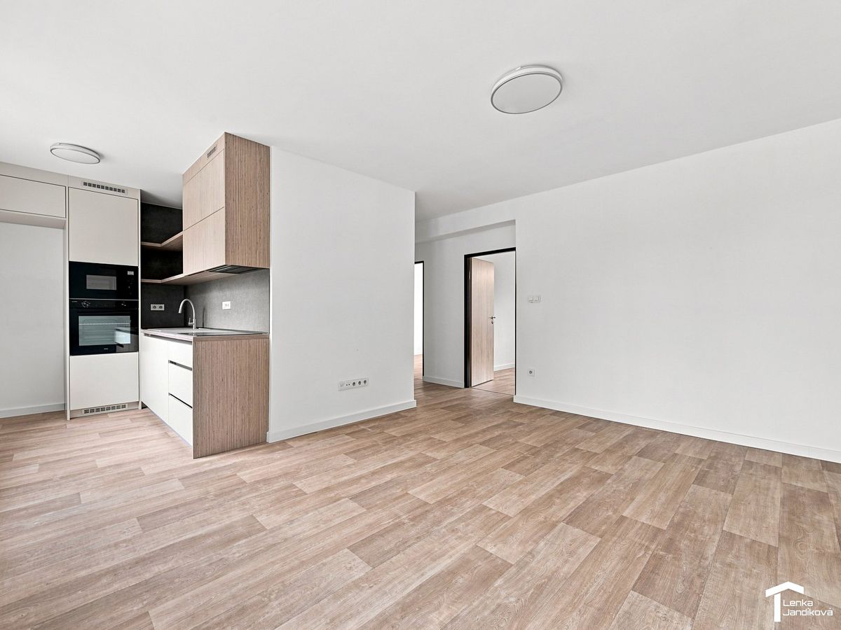 Pronájem bytu 3+kk 65 m² – fotografie 4