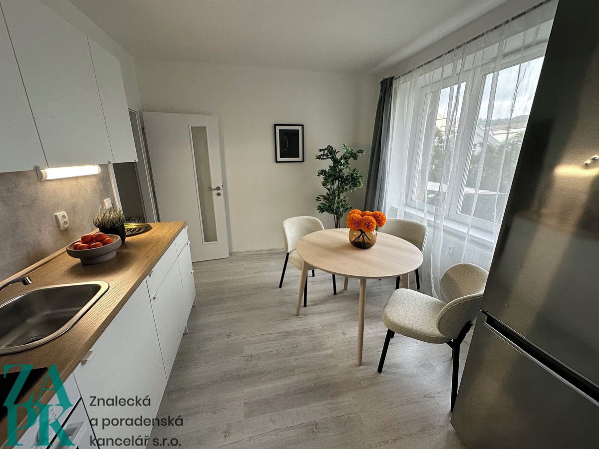 Pronájem bytu 2+kk 37 m² – fotografie 2